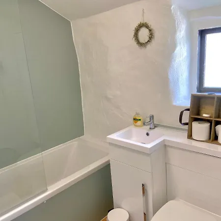 Idyllic Cornish Cottage, Superking Bed, Private Garden Dogs Welcome Truro Exterior photo