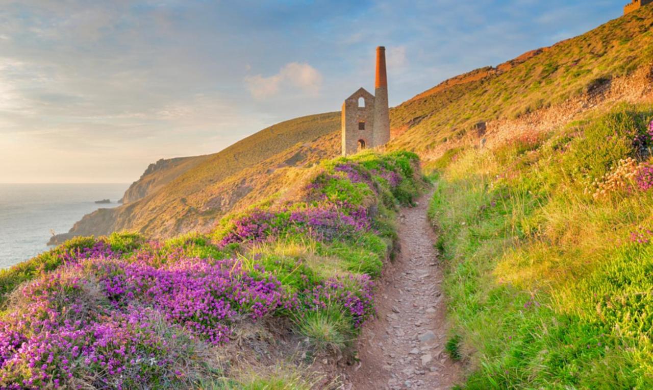 Idyllic Cornish Cottage, Superking Bed, Private Garden Dogs Welcome Сasa de vacaciones *